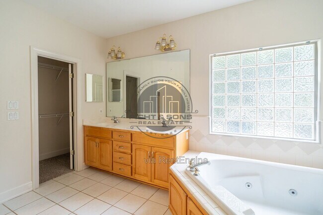 Building Photo - 9540 Starhawk Dr