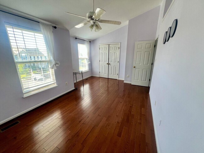 Building Photo - 16851 Toms River Loop
