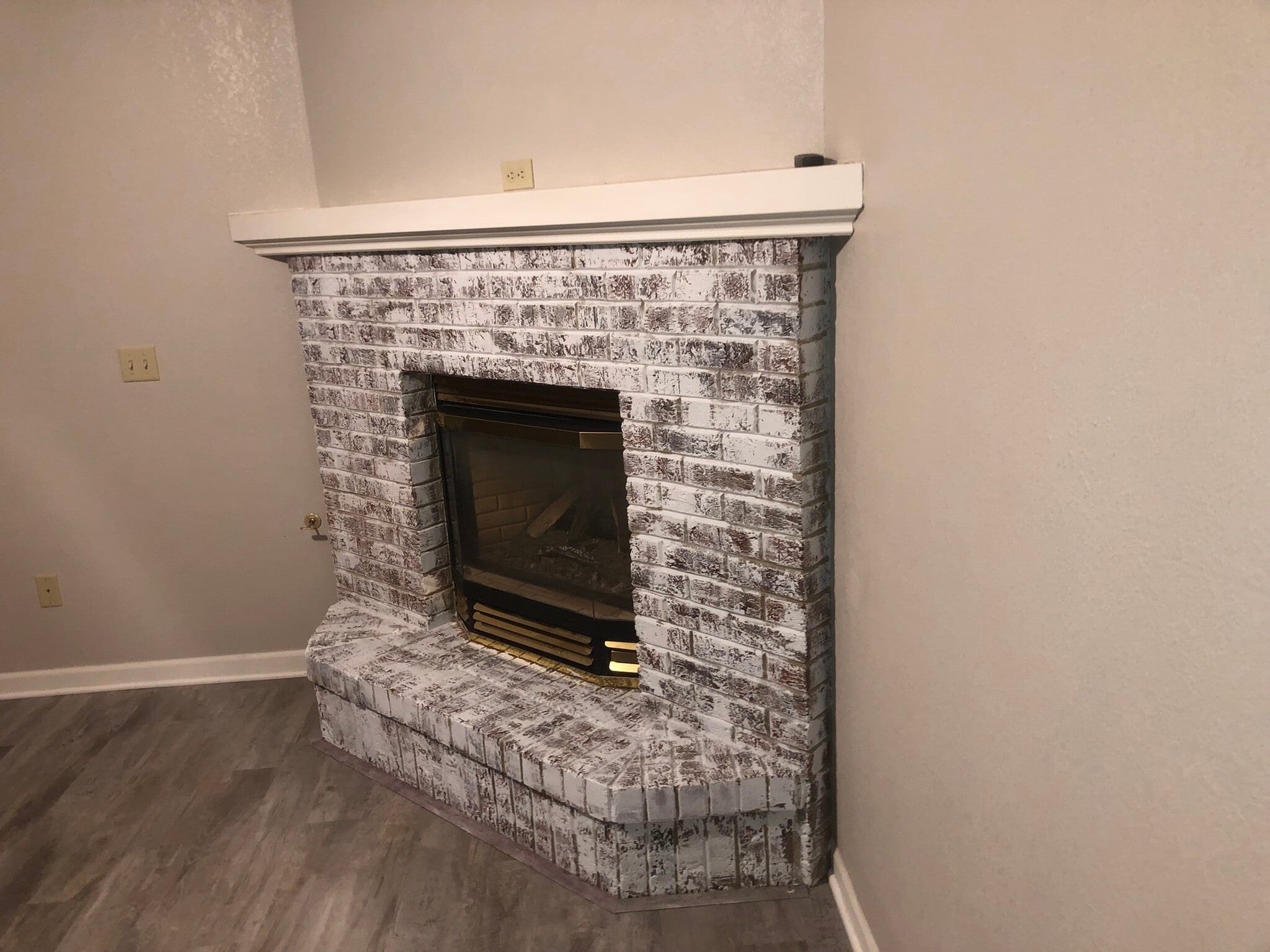 Lower level gas fireplace - 6223 Cross Bend Ct
