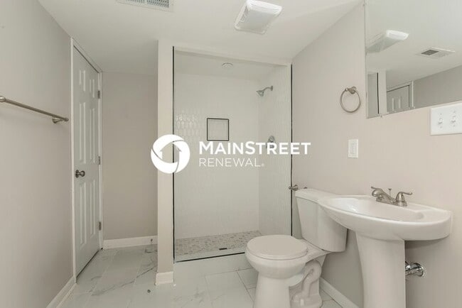 Building Photo - 3 Bedroom Pet-Friendly Home in MADISON, TN with Main Street Renewal