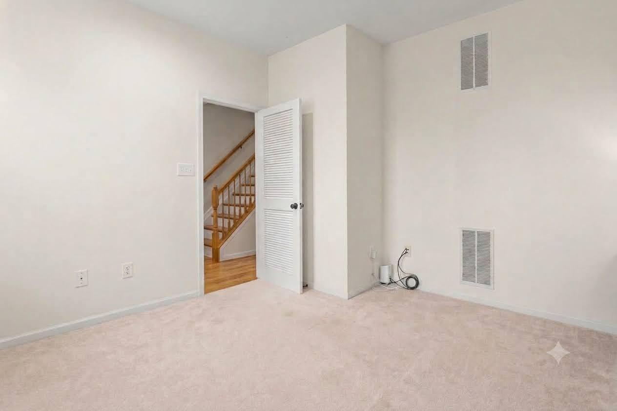 Building Photo - 1056 Pipistrelle Ct
