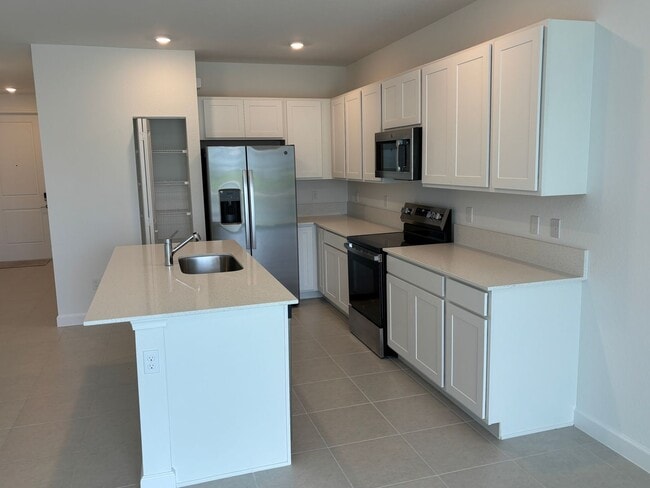 Building Photo - Veranda Landings