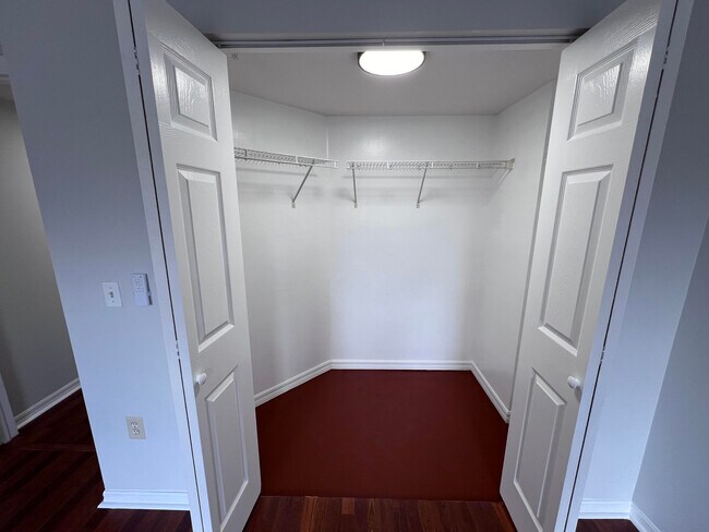 Building Photo - 4041 San Marino Blvd