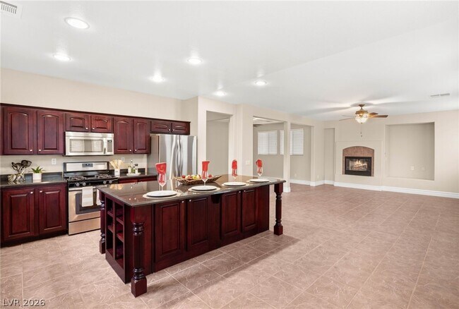 Building Photo - 973 Via Stellato St