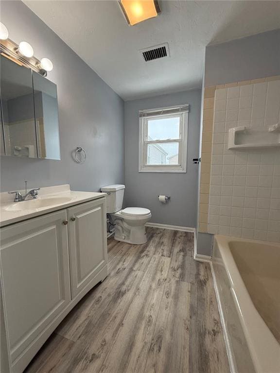 Building Photo - 14 Saratoga Ave