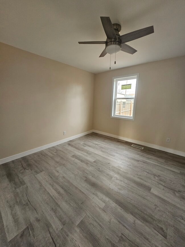 Building Photo - 507 E Water St