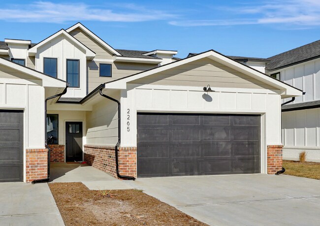 Building Photo - 2263 N 159th Ct E