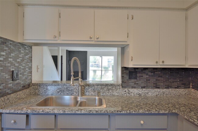 Building Photo - 260 El Dorado Blvd