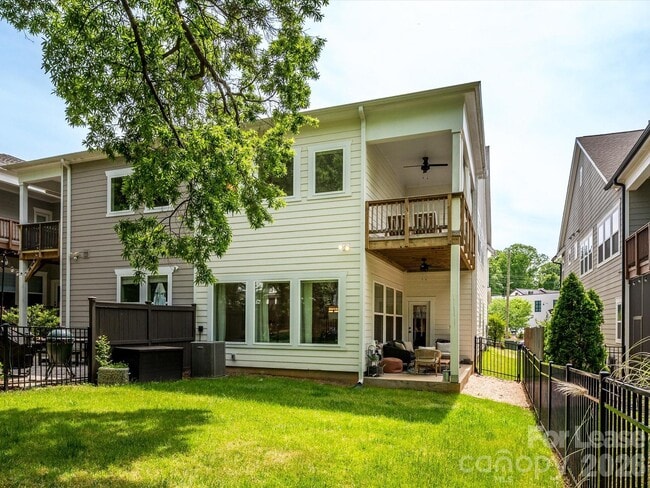 Building Photo - 1217 Drummond Ave