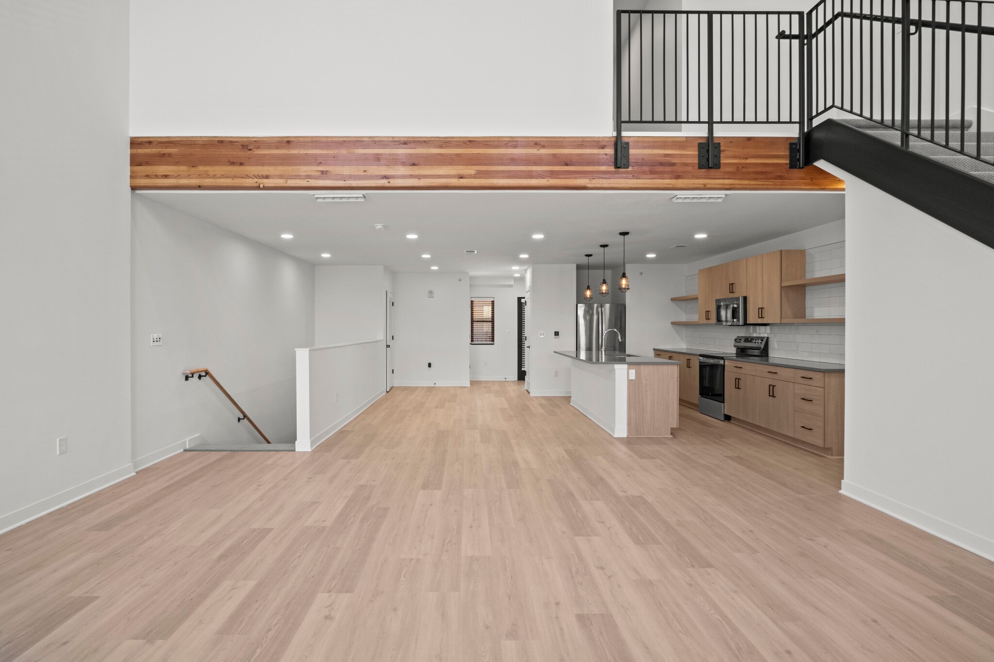 Building Photo - 3009 N Oak Trafficway