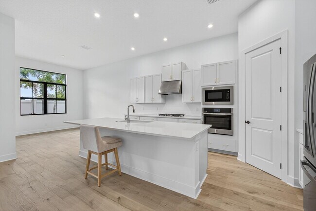 Building Photo - 9512 St Germain Dr