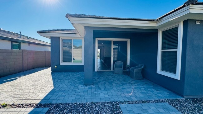 Building Photo - 14424 W Aster Dr