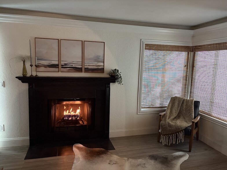 Building Photo - 13724 Ruette Le Parc
