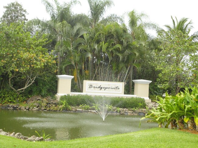 Building Photo - 1825 Bridgepointe Cir