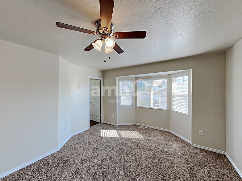Building Photo - 2056 N 850 W