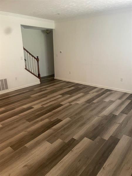 Building Photo - 305 Sonie Dr