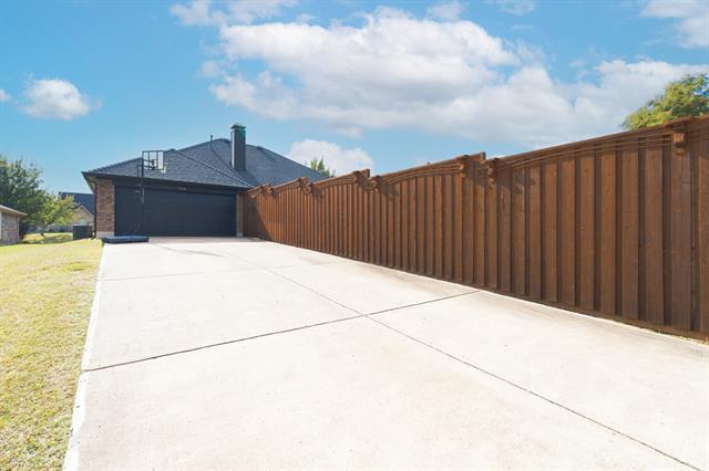 Building Photo - 734 Brazos Way