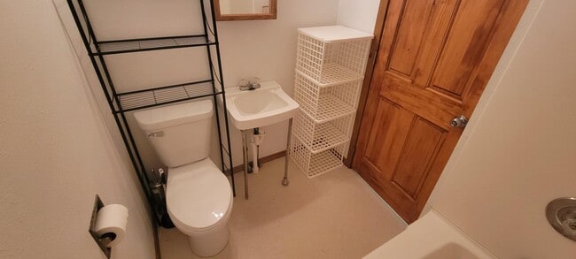 Building Photo - 218 E National St