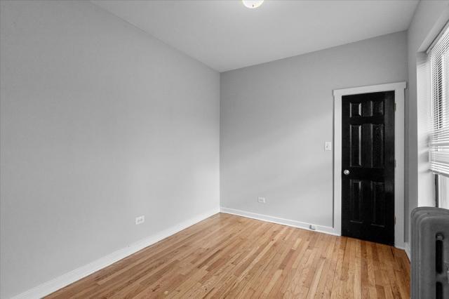 Building Photo - 2 bedroom in Chicago IL 60637