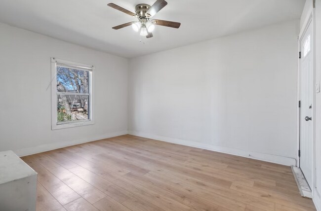 Building Photo - 1312 S Grand Ave
