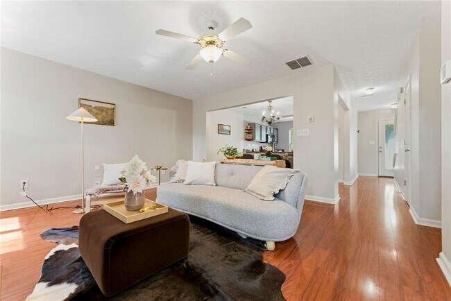 Building Photo - 4295 Cabretta Dr