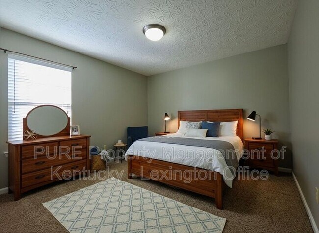 Building Photo - 2629 Michelle Park