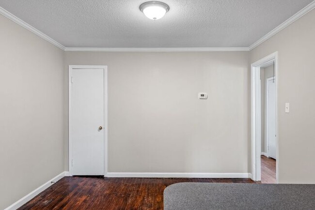 Building Photo - Home off Freeman Mill, Living Room Plus De...