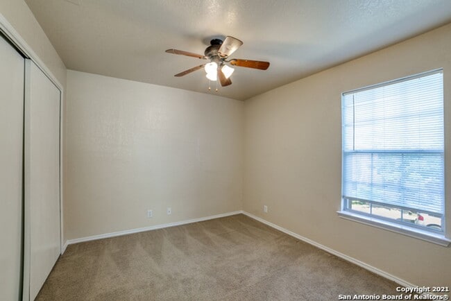 Building Photo - 26 Moondance Hill