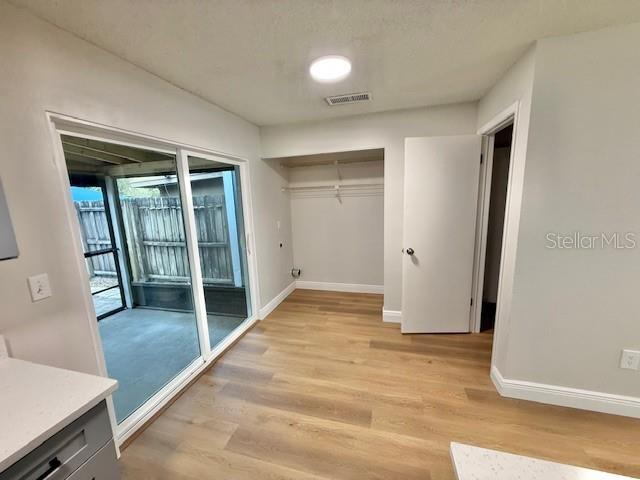 Building Photo - 14309 Village View Dr