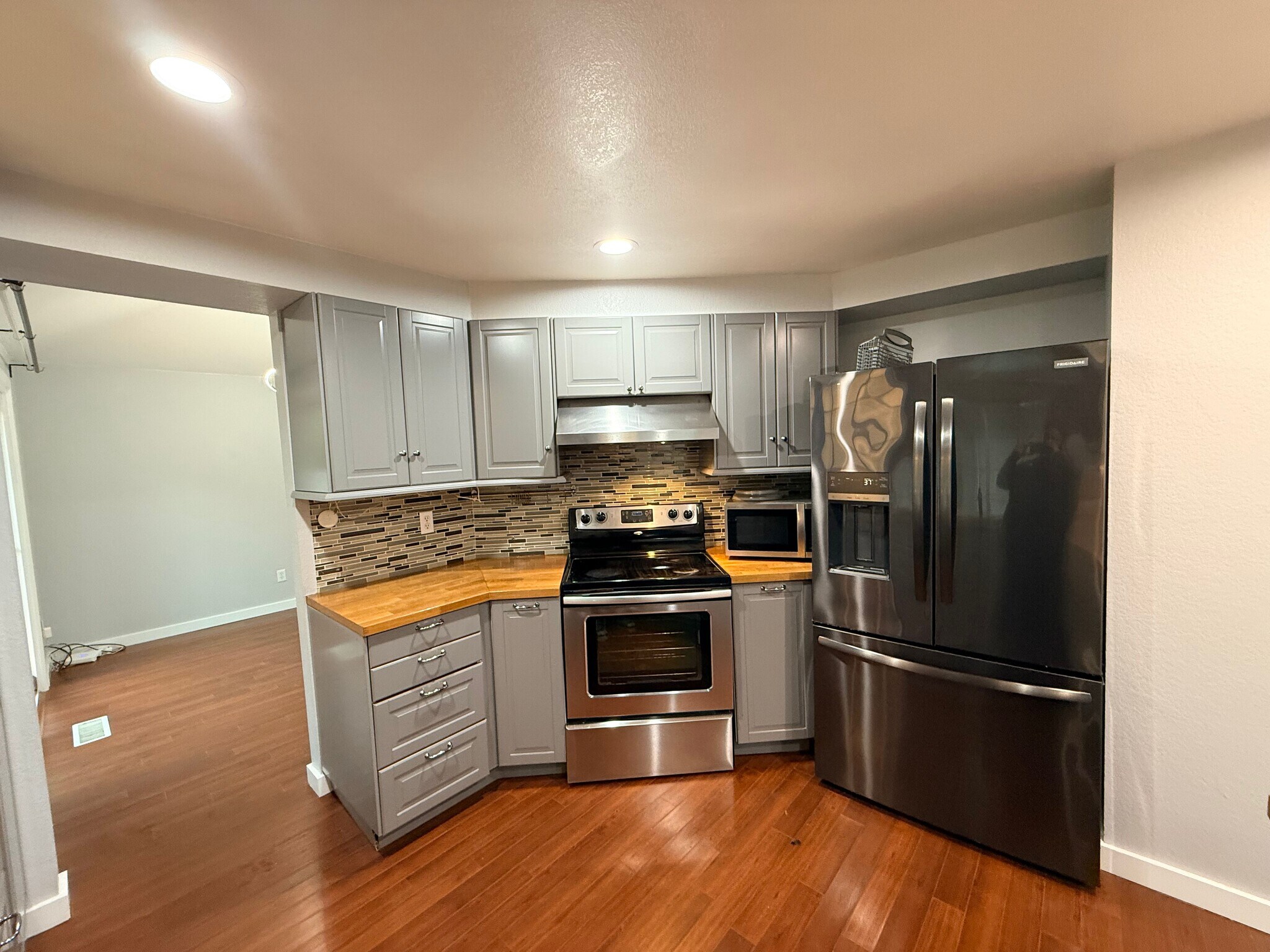 Building Photo - 27840 25th Dr S