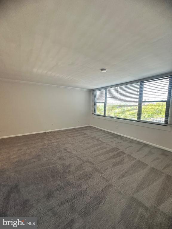 Building Photo - 4600 Duke St