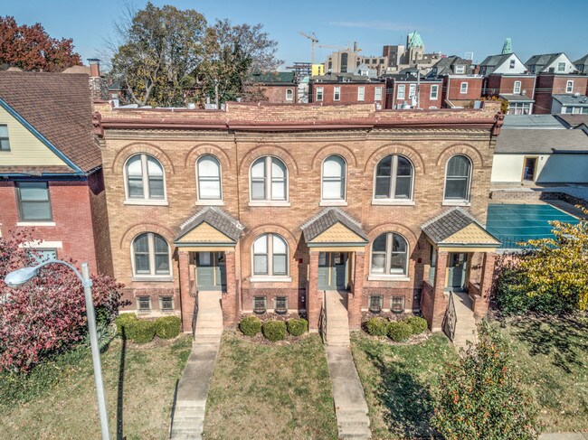 Building Photo - 3625 McRee Ave