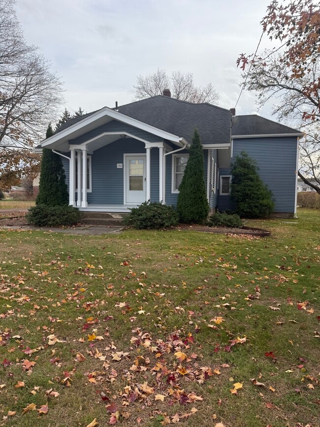 Building Photo - 150 Spencer St