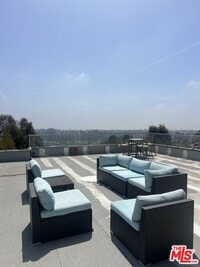 Building Photo - 1400 San Remo Dr