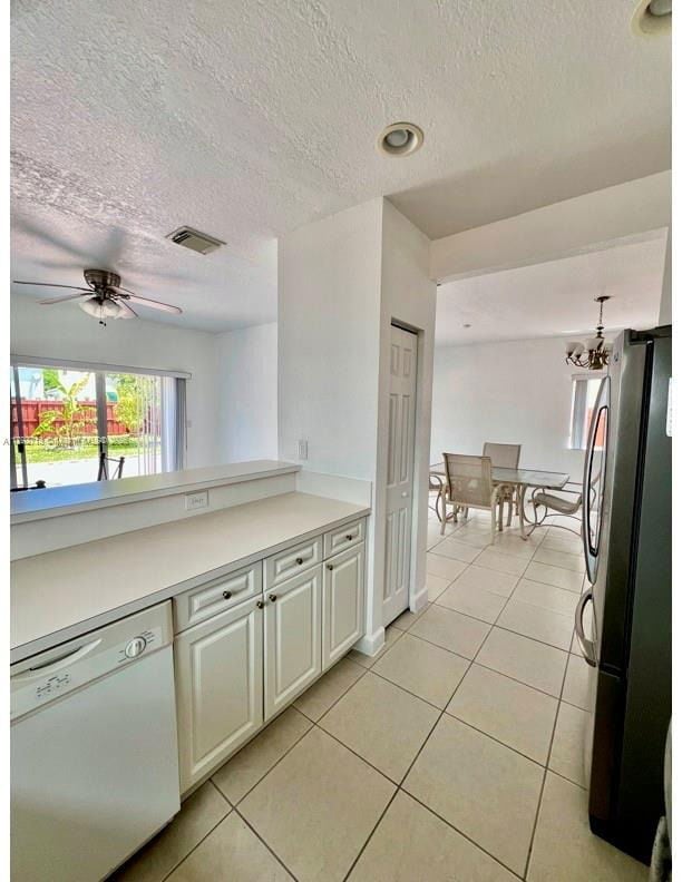 Building Photo - 3141 NE 3rd Dr