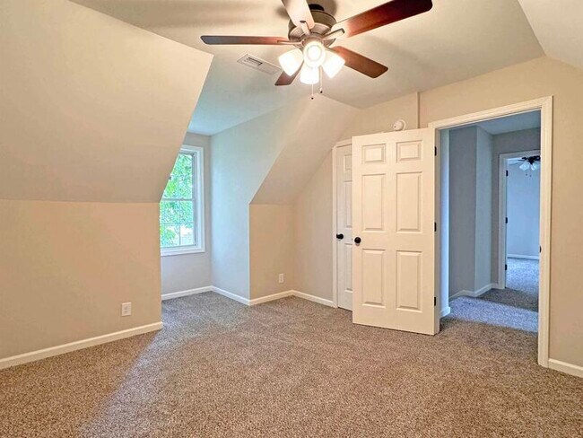 Building Photo - 289 Ballygar Ct