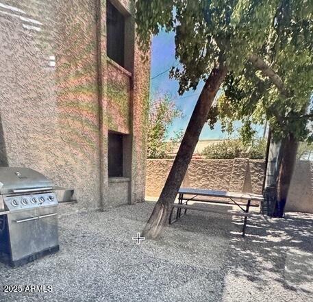 Building Photo - 602 E Townley Ave