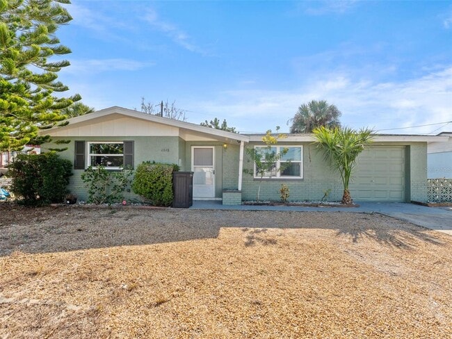 Building Photo - 4848 Picture Ave