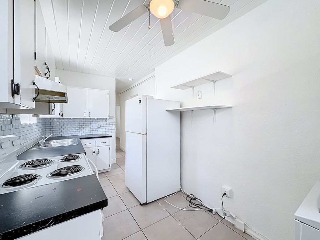 Building Photo - 401 NW 16th Ave