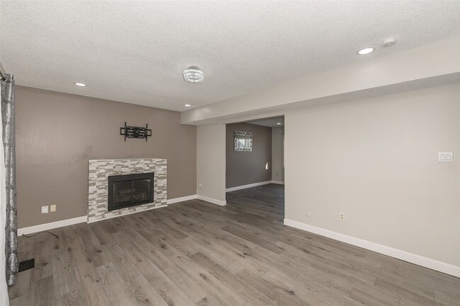 Building Photo - 2285 Hill House Rd