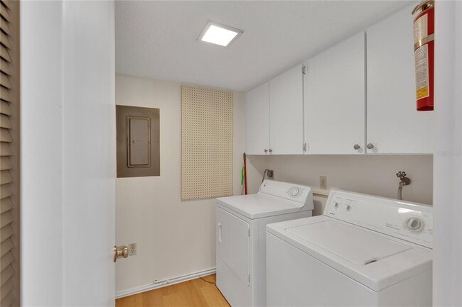 Building Photo - 413 S Bayshore Blvd