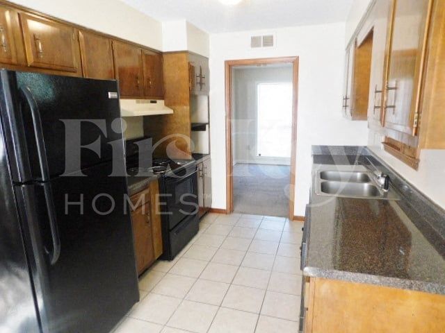 Building Photo - 3034 Oak Allee St