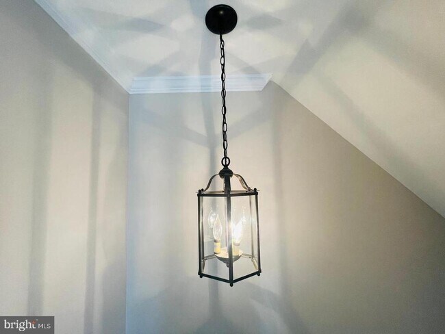 Building Photo - 8069 Stonewall Brigade Ct