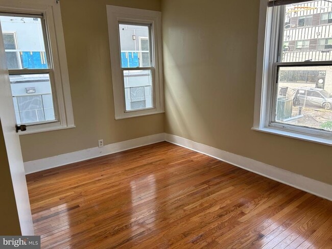 Building Photo - 38 S 44th St