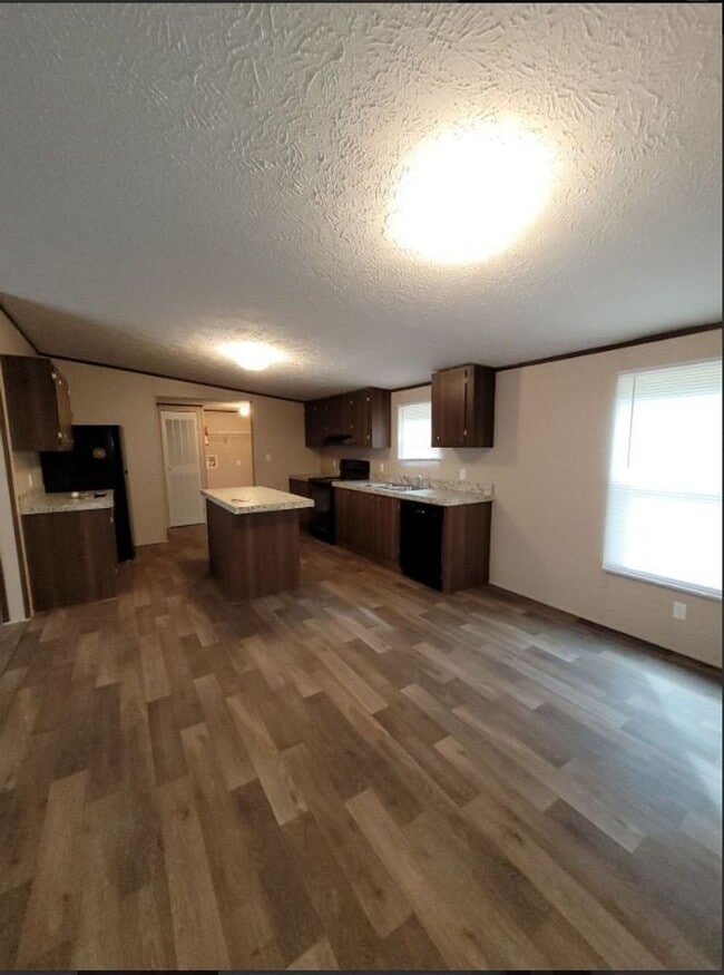 Building Photo - Madison County - Hull, Ga. –Three Bedroom ...