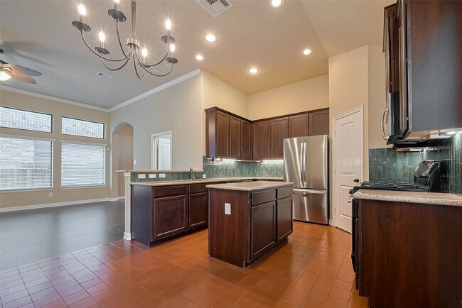 Building Photo - 25134 Alina Ln
