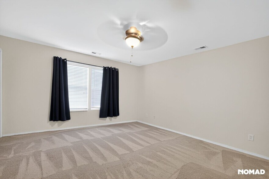 Building Photo - 241 Seymour Pl