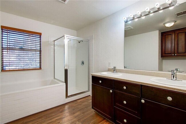 Building Photo - 7502 Montaque Dr