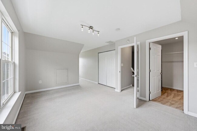 Building Photo - 3518 Trevi Ct