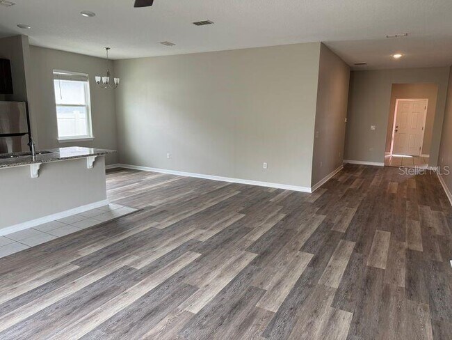 Building Photo - 3345 Curlew Ave
